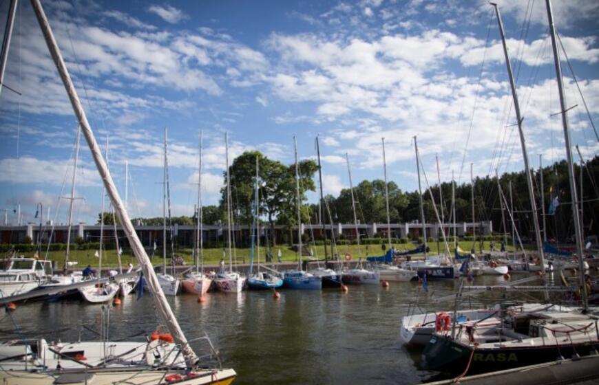 Iškilmingai atidaryta jubiliejinė regata