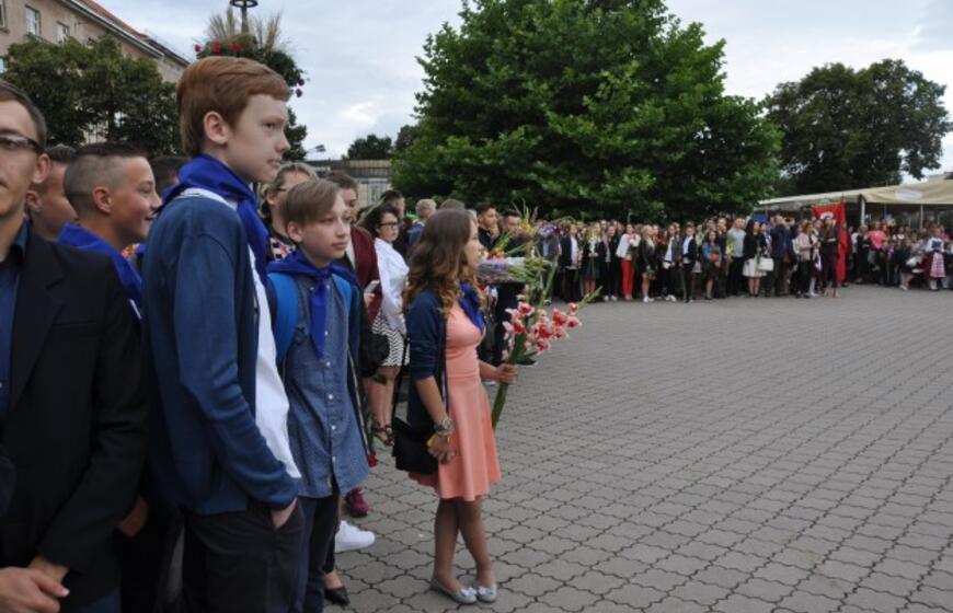 Rugsėjo 1-oji - su tautiniais akcentais