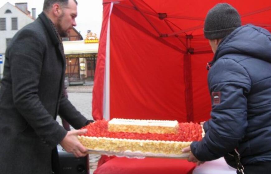 Klaipėdiečiai suvalgė apie 150 litrų maltiečių  sriubos