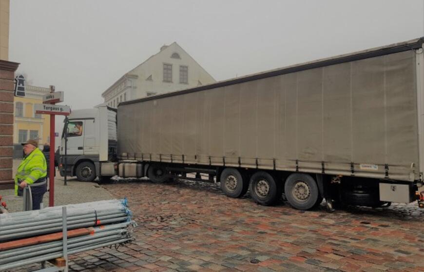 Klaipėdoje jau kyla „Šimtmečių vartai“