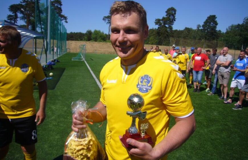 Karšta Klaipėdos saulė šypsojosi turkams ir "Atlantui"