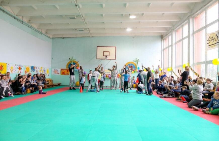 „Neptūnas“ tarptautinę Dauno sindromo dieną paminėjo šventėje su vaikais