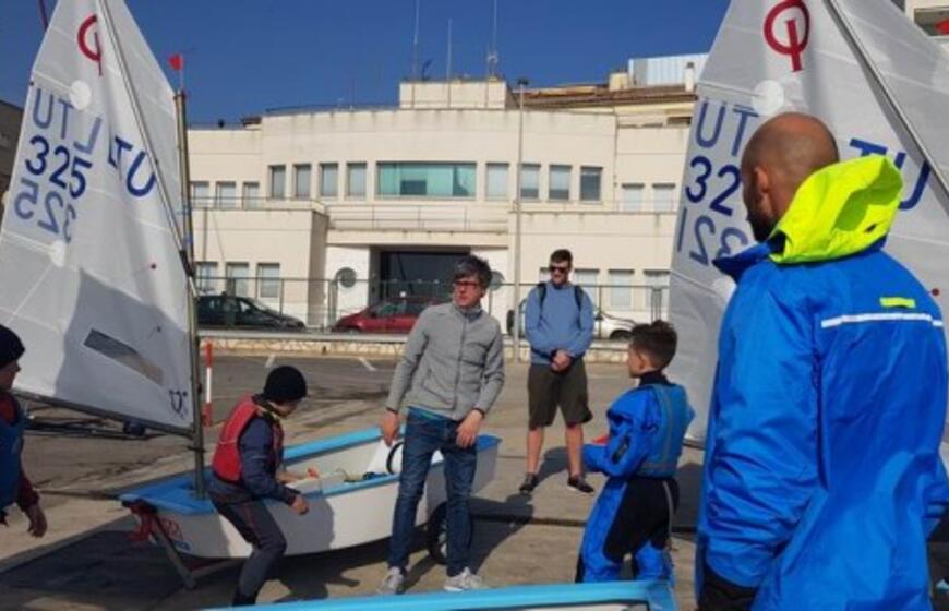 Įveikę Viduržemio bangas buriuotojai startuoja Lenkijoje