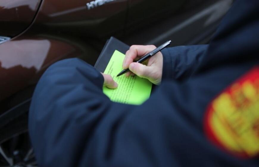 Laiko neskaičiuojantiems vairuotojams padovanojo laikrodžius