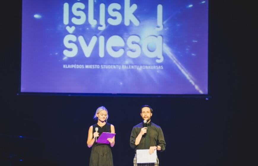 "Išlįst į šviesą" akimirkos