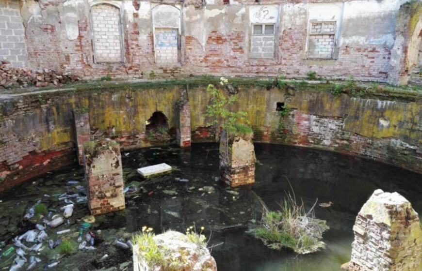 Verslininkas pasiryžo išvaikyti vaiduoklius iš niekam nerūpėjusių statinių Klaipėdos centre