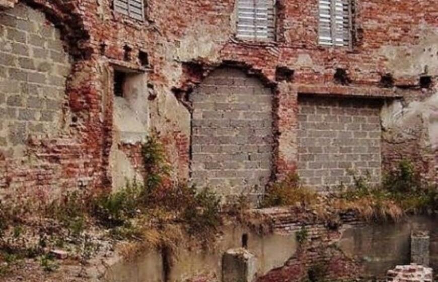 Verslininkas pasiryžo išvaikyti vaiduoklius iš niekam nerūpėjusių statinių Klaipėdos centre