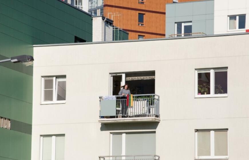 Nepakartojama - klaipėdiečiai uždainavo balkonuose
