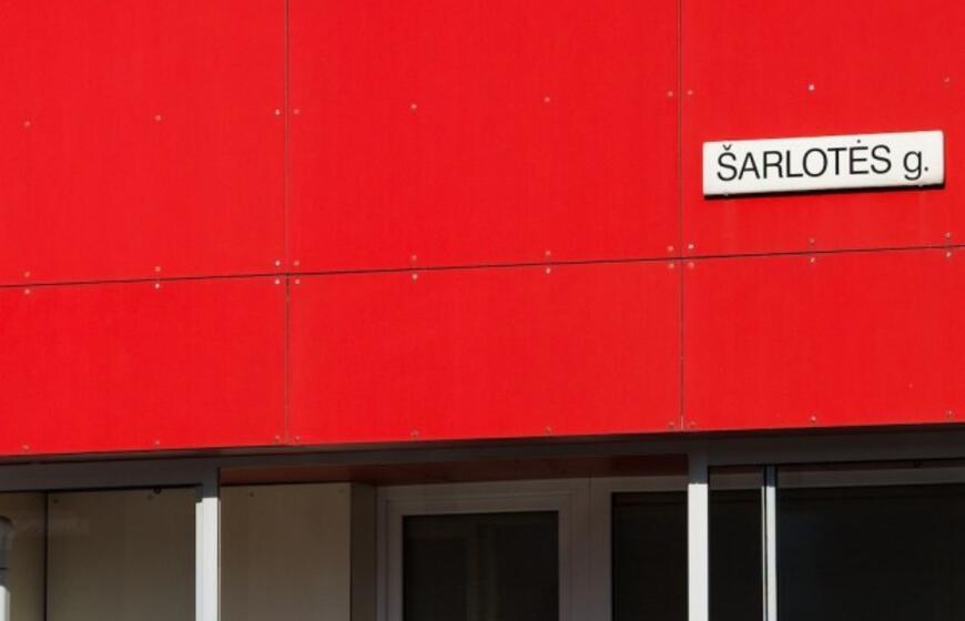 Nepakartojama - klaipėdiečiai uždainavo balkonuose