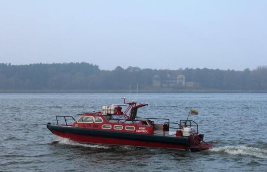 Klaipėdoje pandemijos banga locmanų nepaklupdė – laivus prie krantinių veda nuotoliniu būdu