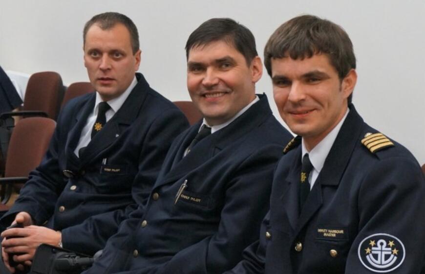 Klaipėdoje pandemijos banga locmanų nepaklupdė – laivus prie krantinių veda nuotoliniu būdu