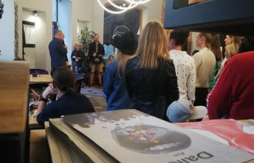 Klaipėdoje svečiuojasi Algio Kriščiūno paroda