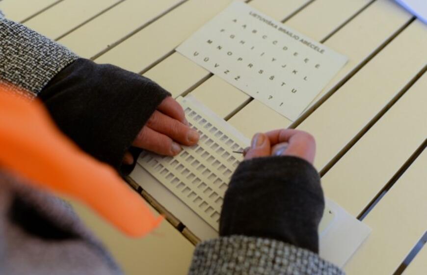 Tarptautinė Baltosios lazdelės diena