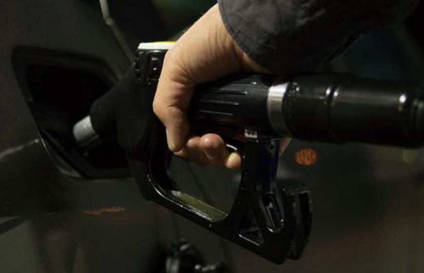 Nuo 2030-ųjų Jungtinėje Karalystėje bus uždrausta prekiauti benzinu ir dyzelinu varomais automobiliais