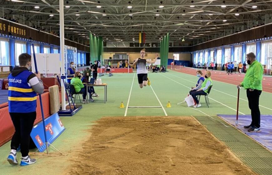 Klaipėdoje spindėjo jaunosios lengvosios atletikos žvaigždutės