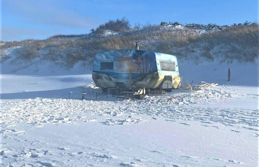 Nelegali pirtis Nidoje