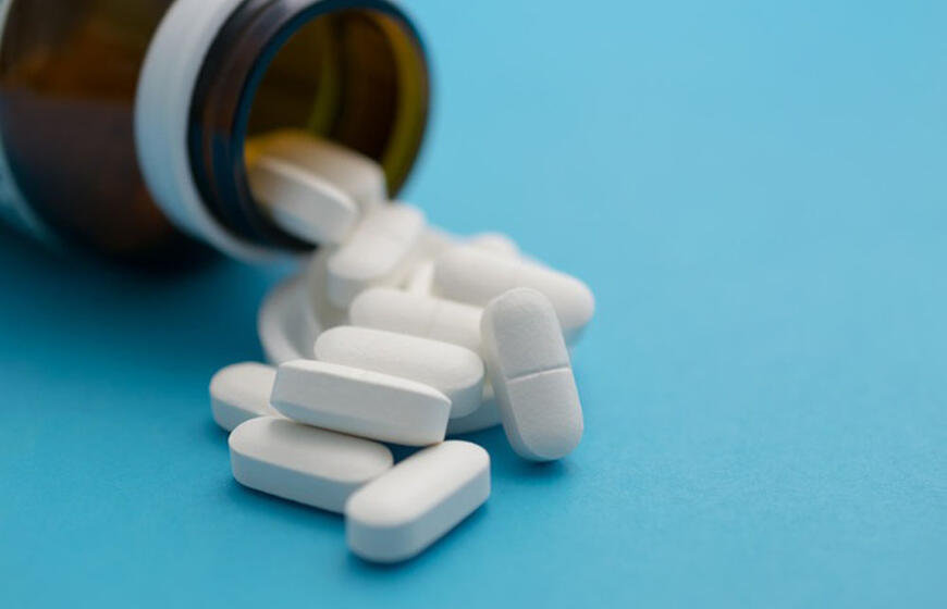 maisto papildų parduotuvėje turgavietėje laikė psichotropines medžiagas