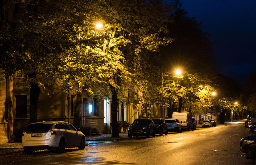 Naktis, gatvių apšvietimas