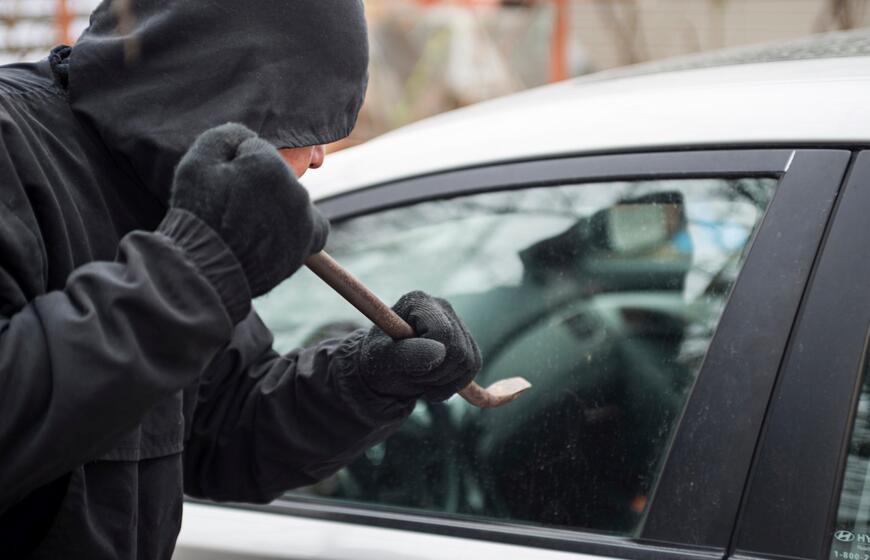 Apgadintas automobilis