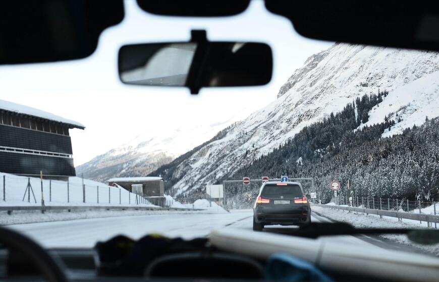 Kalnai, automobilis, salonas, veidrodėlis, langas, kelias, žiema