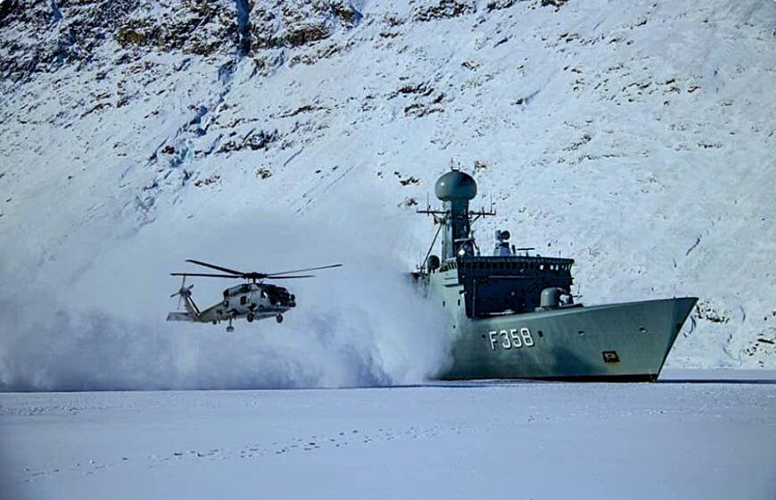 Danijos pajėgos sėkmingai evakavo JAV povandeninio laivo įgulos narį