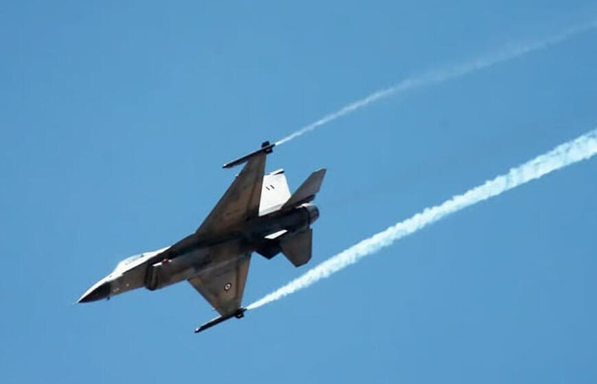 Turkijoje sudužus naikintuvui „F-16“ žuvo pilotas