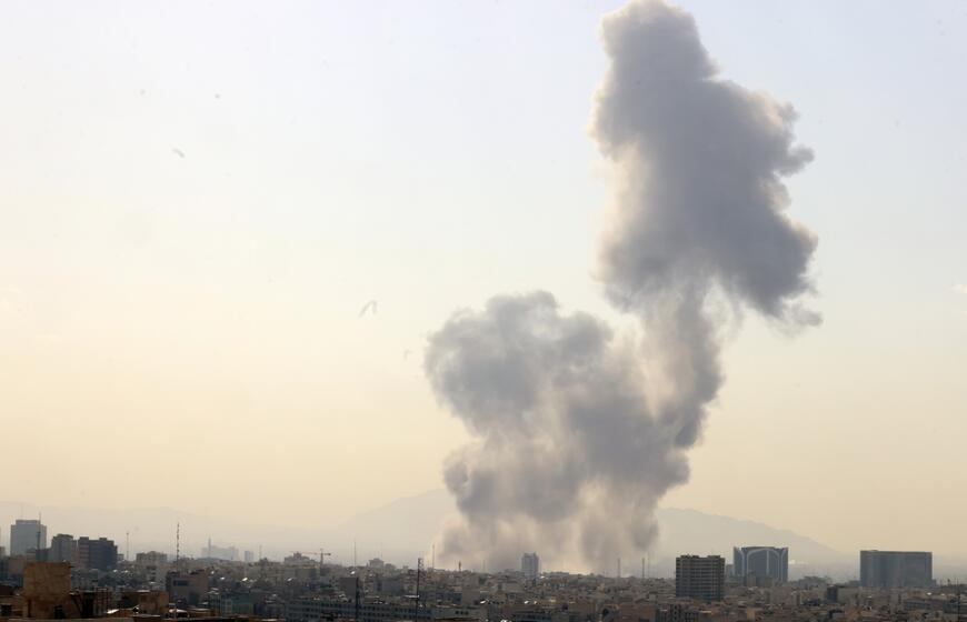 Raketų smūgiai Iranui