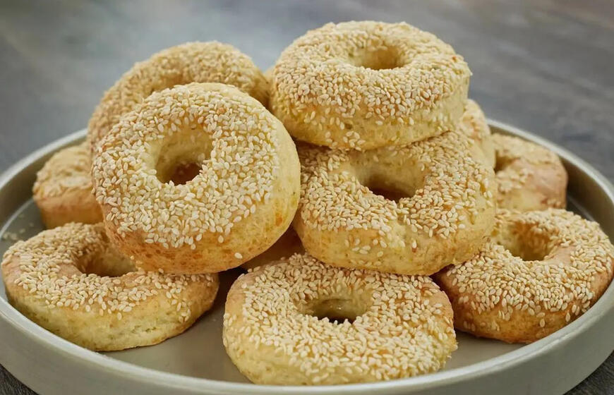 Naminiai riestainiai su sūriu ir varške