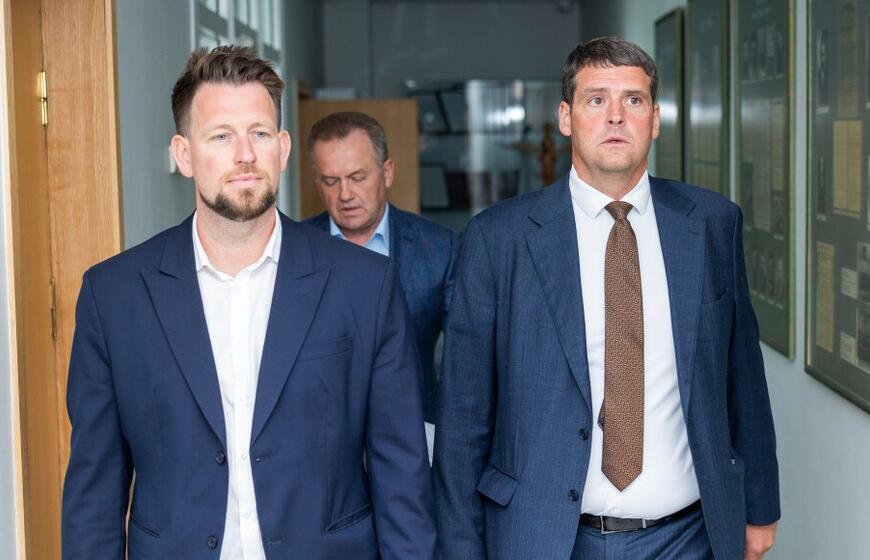 Robertas Puchovičius, Remigijus Žemaitaitis