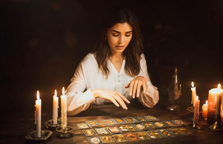 Taro kortų horoskopas