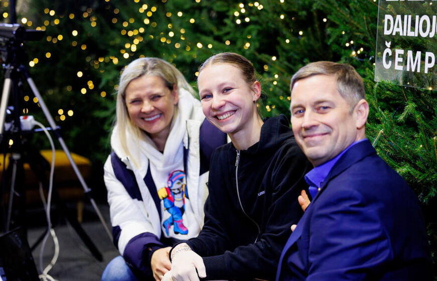 Meda Variakojytė ir treneriai Raimo Reinsalu bei Olga Kovalkova