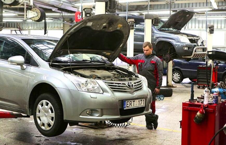 Ekspertai įvardija 5 klaidas perkant naudotą automobilį