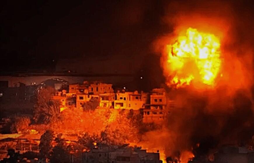 Iranas balistinėmis raketomis atakavo didžiausią pasaulio SGD gamyklą