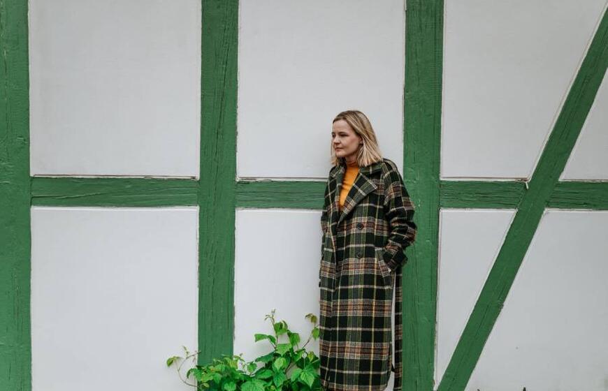 Auksiniai scenos kryžiai, teatras