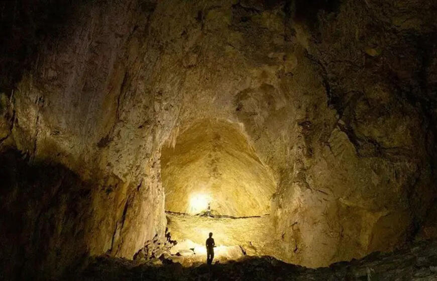 Mikroorganizmai urvų tamsoje