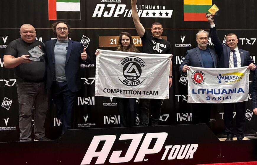 Prizines vietas užėmusios komandos