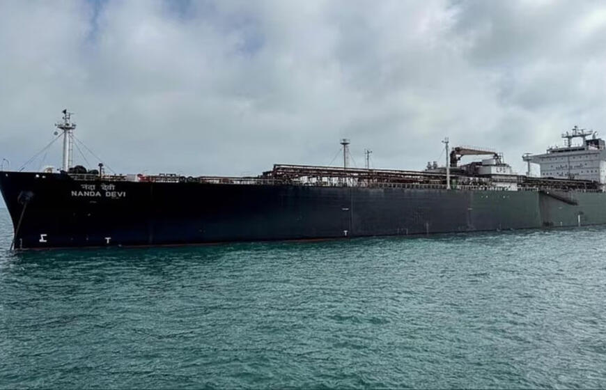 Iranas atveria Hormūzo sąsiaurį „nepriešiškiems laivams“