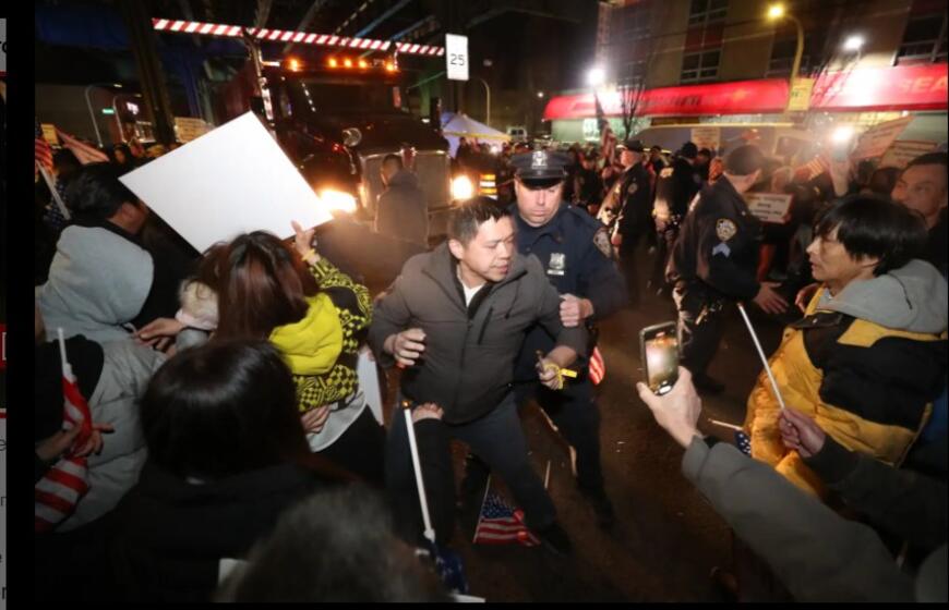 Brukline – įsiutusių gyventojų apgultis