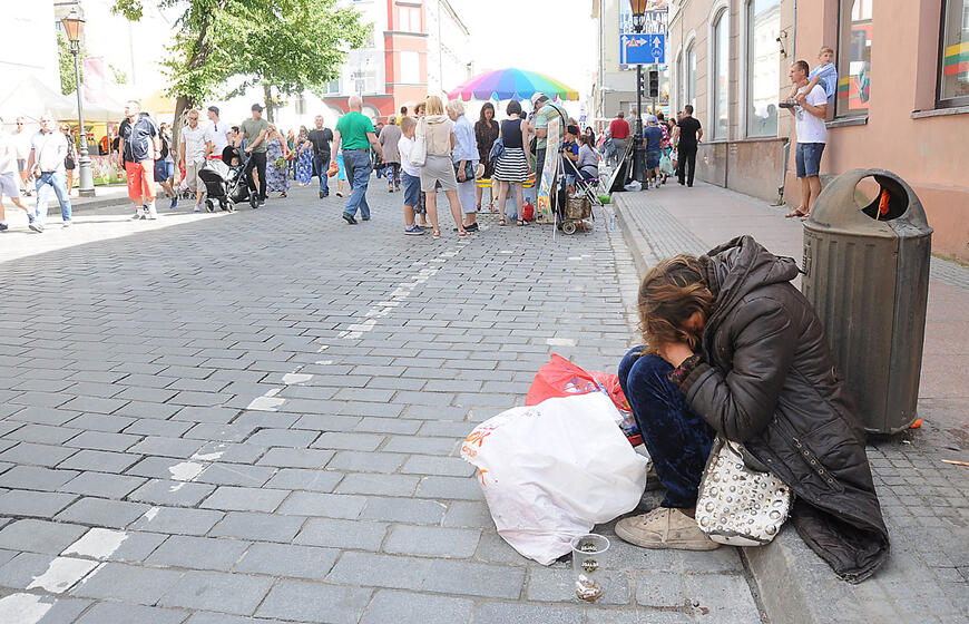 priklausomybes turintys zmones