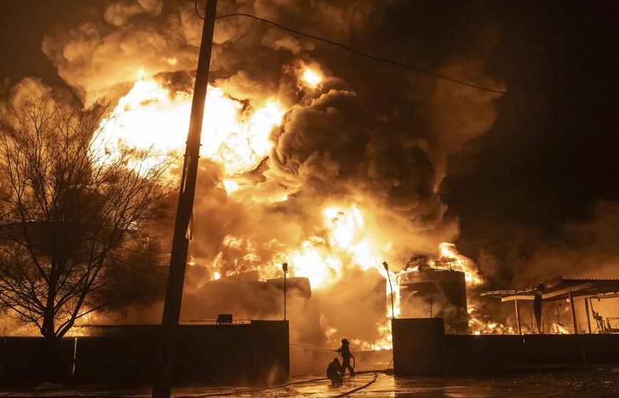 Gaisras naftos saugykloje