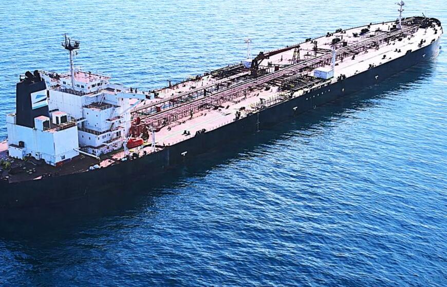 Rusijos šešėlinio laivyno tanklaivis