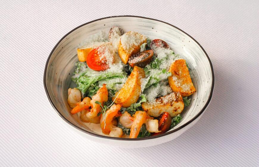 Salotos su krevetėmis