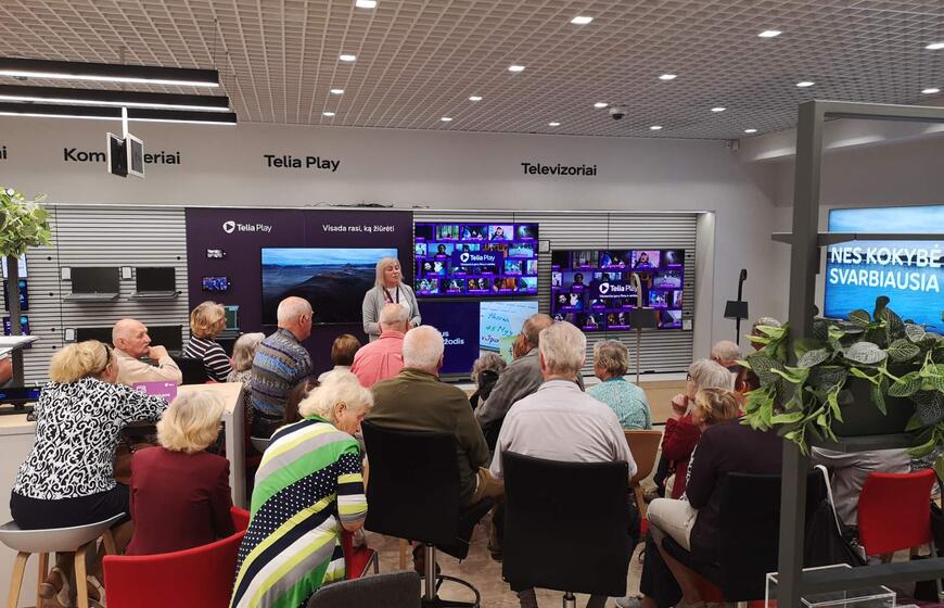 Senjorų valanda Telia salone