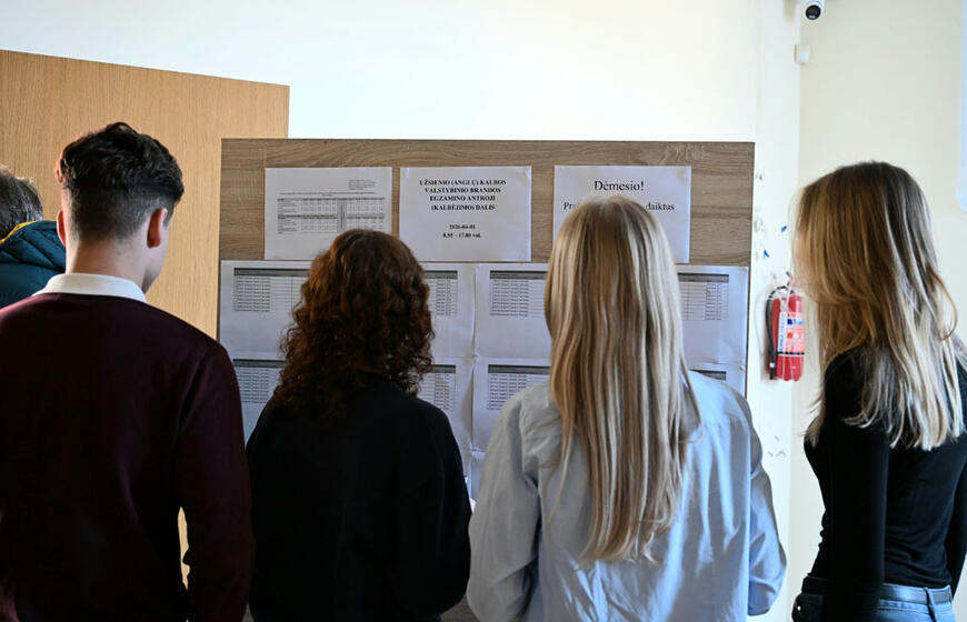 Egzaminai, mokiniai, mokykla