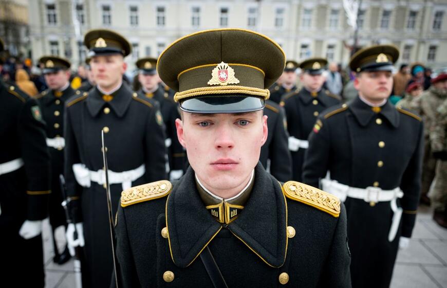 Valstybės vėliavos pakėlimo ceremonija