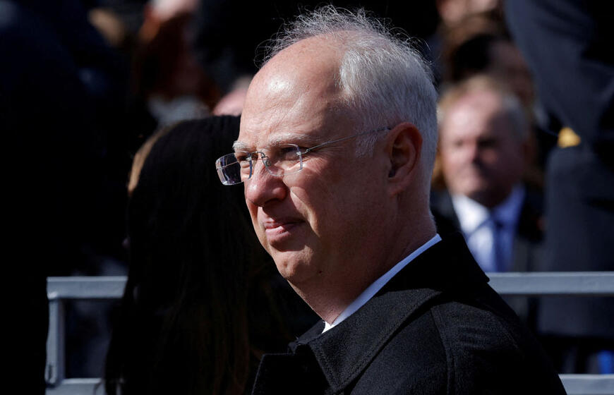 Putino pasiuntinys Dmitrijevas atvyko į JAV derybų su Trumpo atstovais