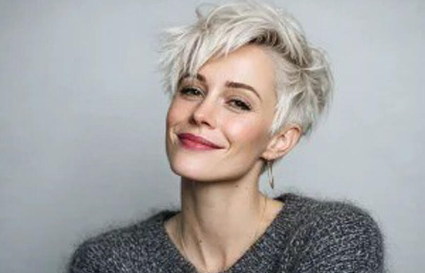 10 kirpimų moterims virš 40 metų, kurie atrodo gaiviai, prabangiai ir moderniai