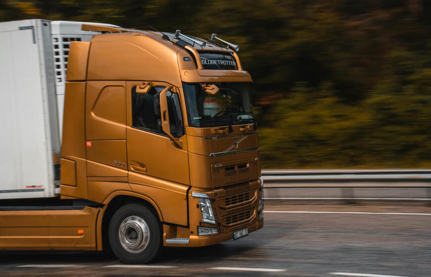 Sunkvežimis, krovinių pervežimas