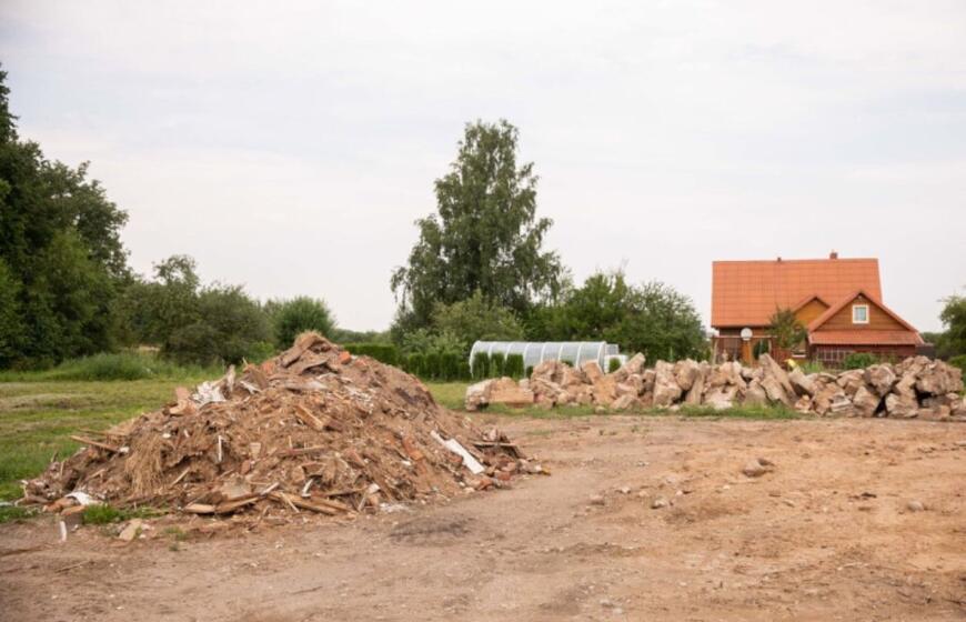 Apleista žemė