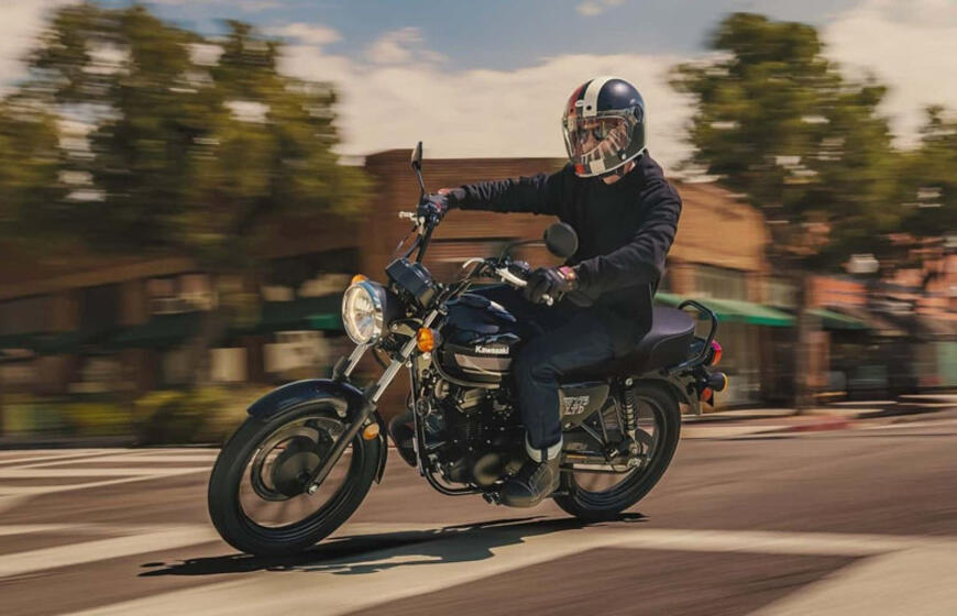 prekyboje pasirodo pigiausias „Kawasaki“ motociklas
